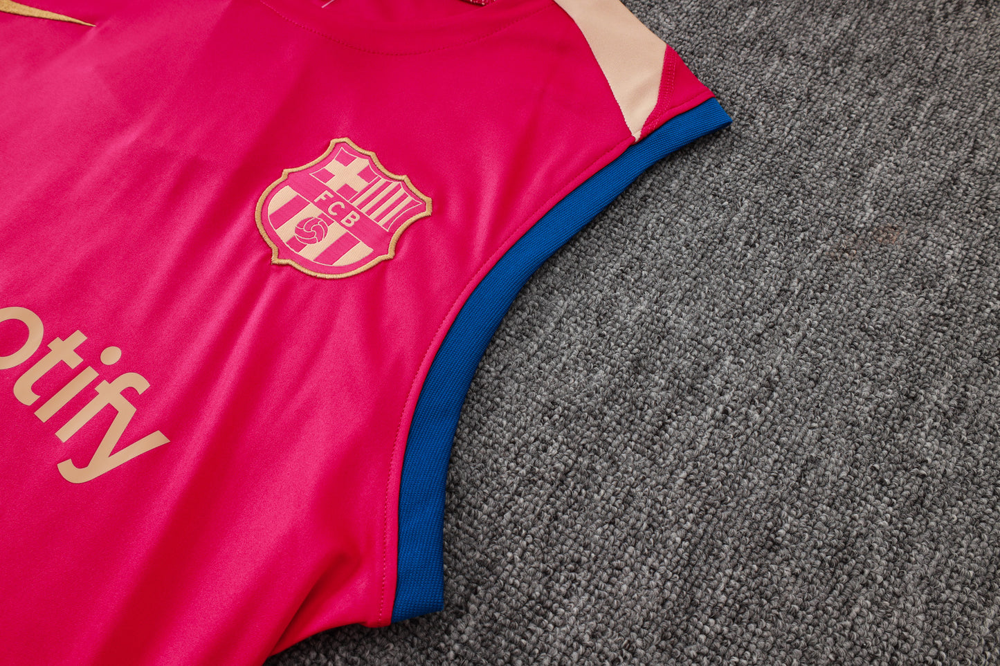 Barcelona Sleeveless Training Kit - Magenta