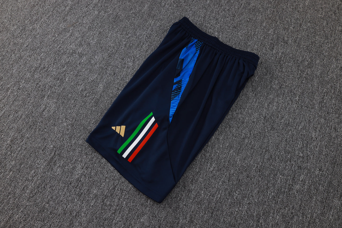 Italy Sleeveless Training Kit - White/Azure/Navy