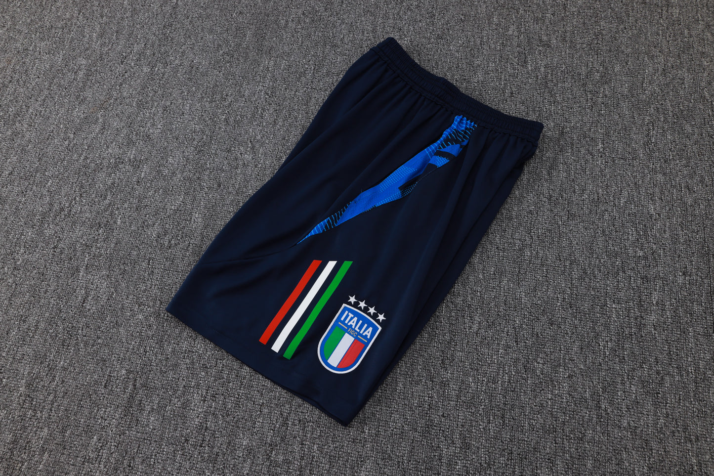 Italy Sleeveless Training Kit - White/Azure/Navy