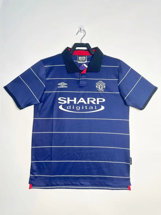 Manchester United 1999/00 Away