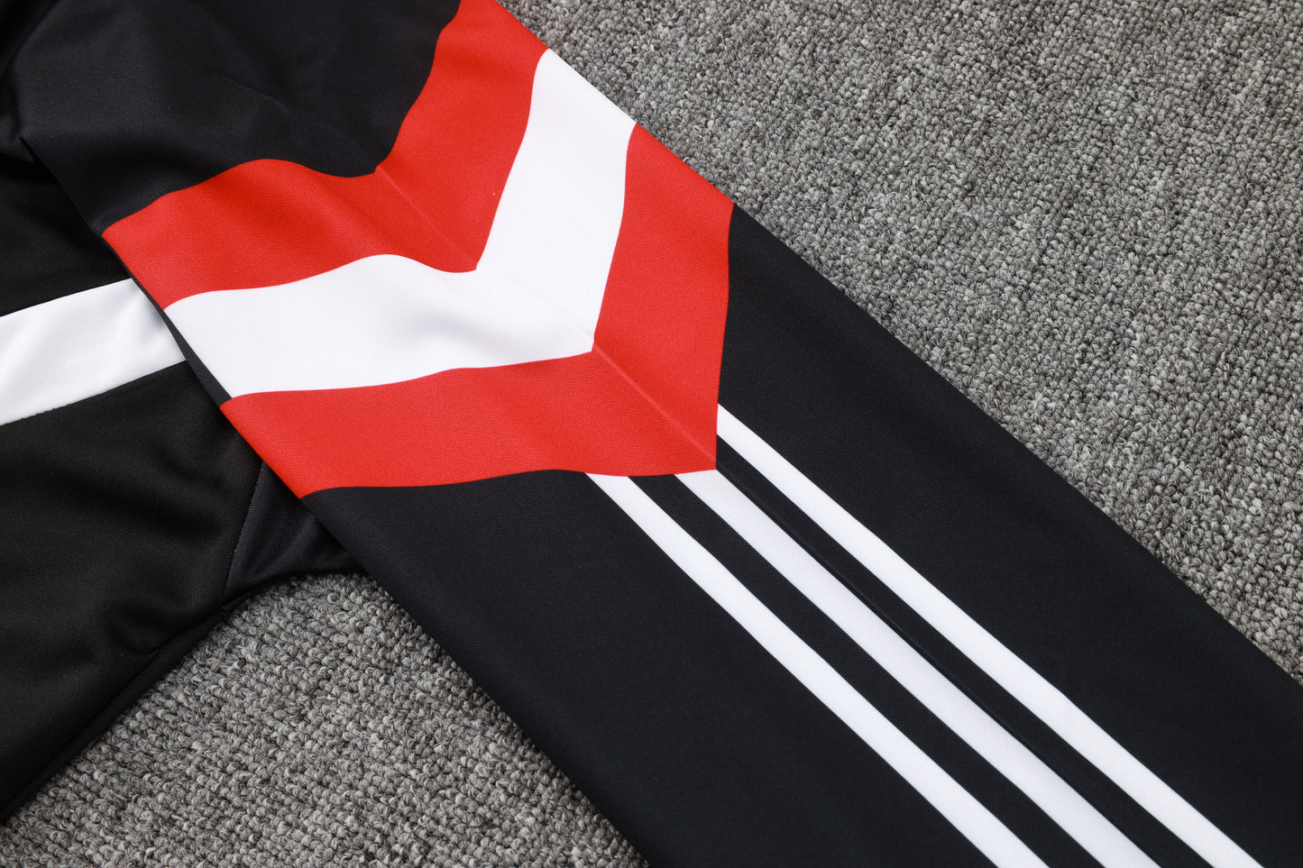 Manchester United Retro Tracksuit Set