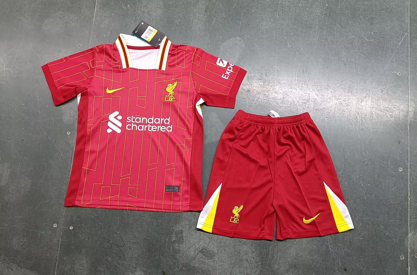 Liverpool 2024/25 Home - Kids